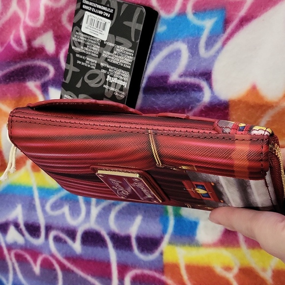 Disney Loungefly Wallet - Picture 10 of 17